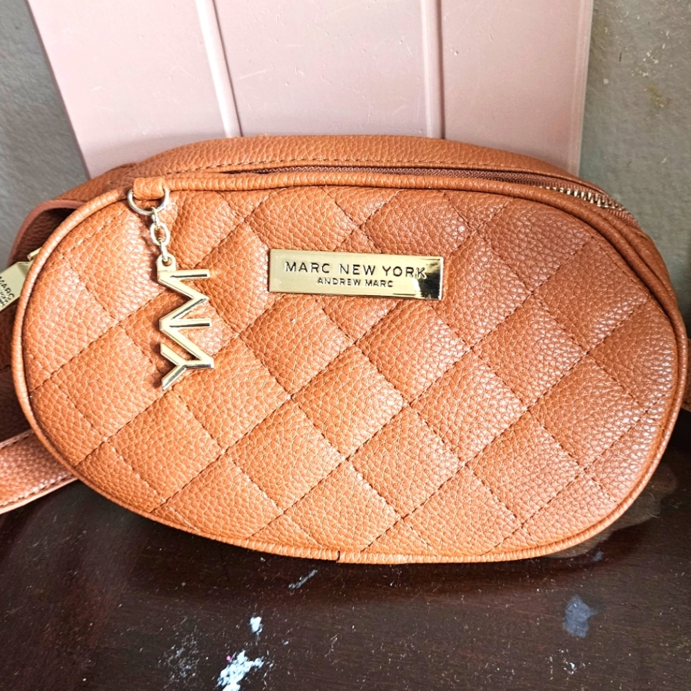 Marc New York fanny bag